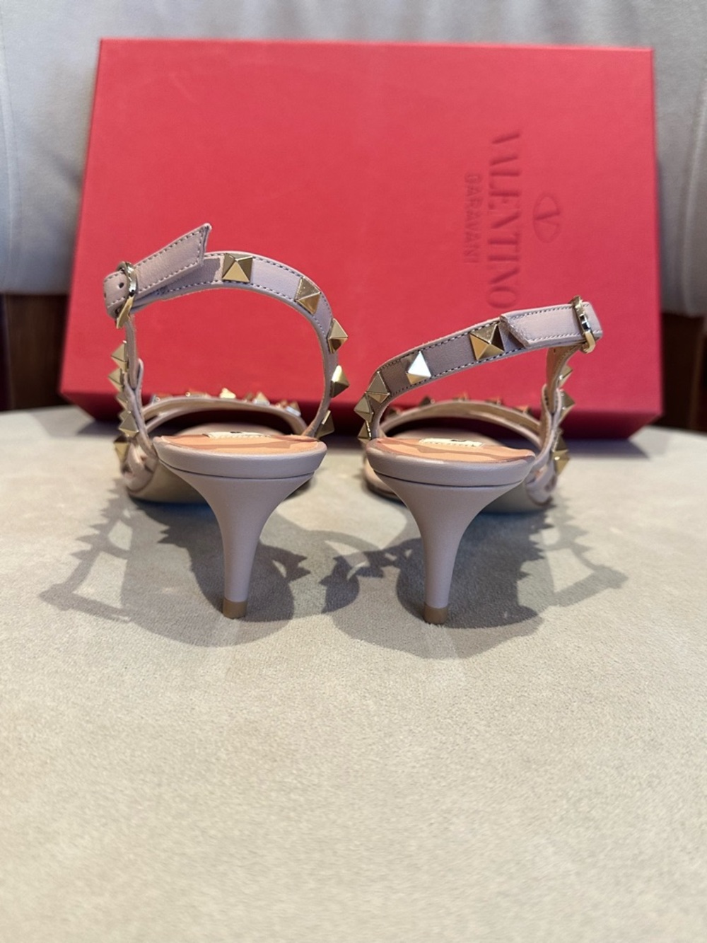 Valentino Garavani Blush Rockstud Slingback Sandals - Picture 5 of 7